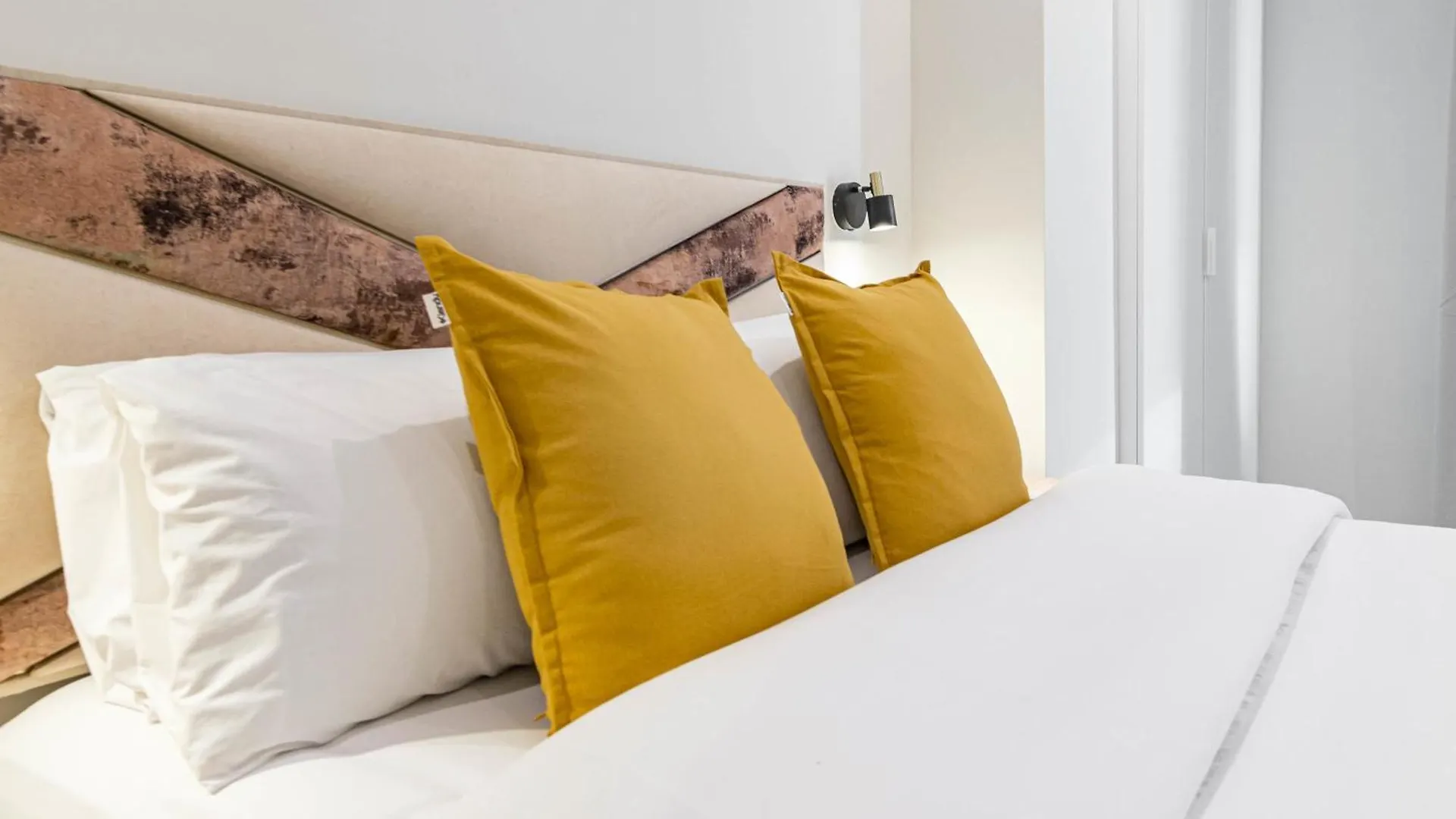 Terr69- Bright City Gem In Charming Old Town Estepona Apartment