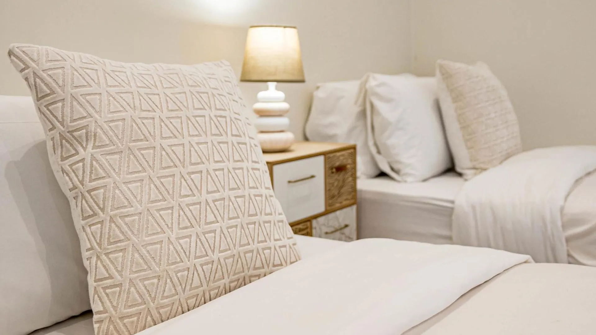 Terr69- Bright City Gem In Charming Old Town Estepona Apartment