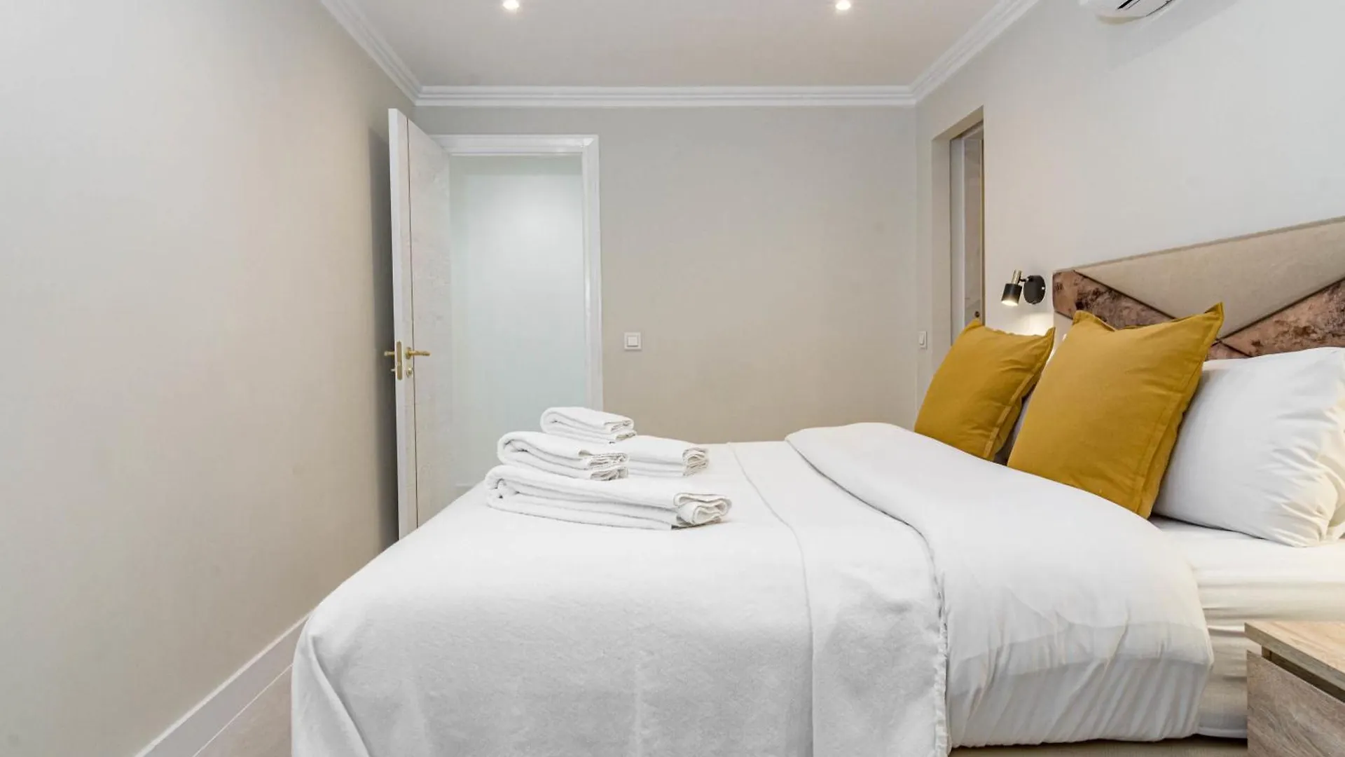Terr69- Bright City Gem In Charming Old Town Estepona 0*,